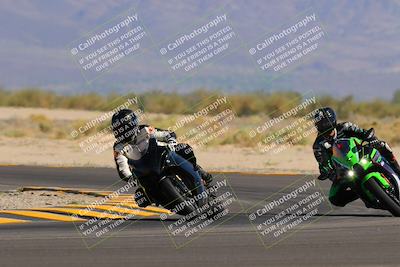 media/Oct-08-2022-SoCal Trackdays (Sat) [[1fc3beec89]]/Turn 16 (125pm)/